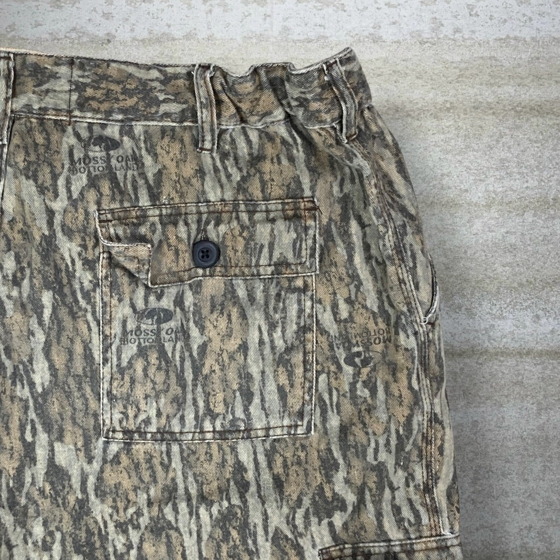 Vintage Mossy Oak Hunting Camo Tactical Pants 42x30 Baggy Wide Leg Fit Cargos Tree Bark 90s