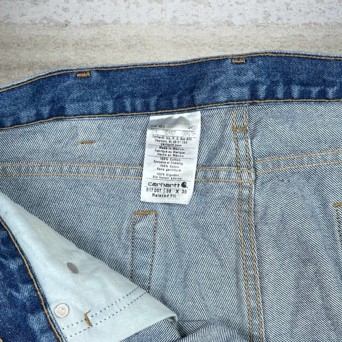 Vintage Carhartt Jeans 38x30 Relaxed Fit Medium Wash Work Wear Denim Leather Logo 90s