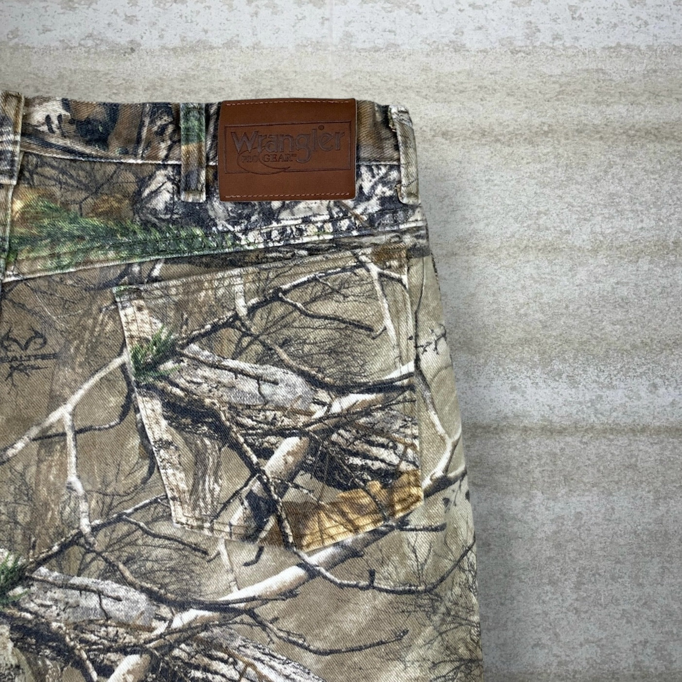 Vintage Realtree Hunting Camo Jeans 36x32 Baggy Wide Leg Fit Insulated Denim Wrangler Woodland 90s