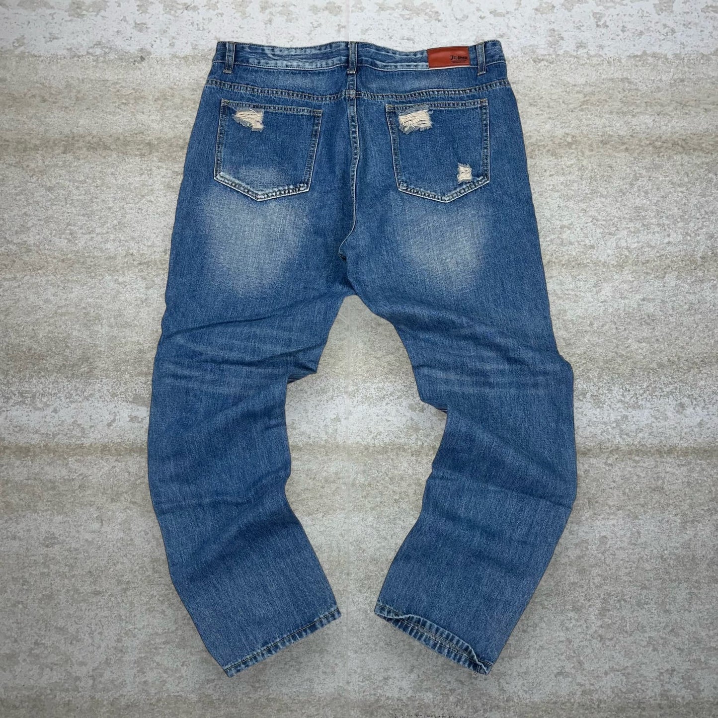 Vintage Skater Jeans 40x30 Medium Wash Slim Fit Denim Rap Style Art Y2K