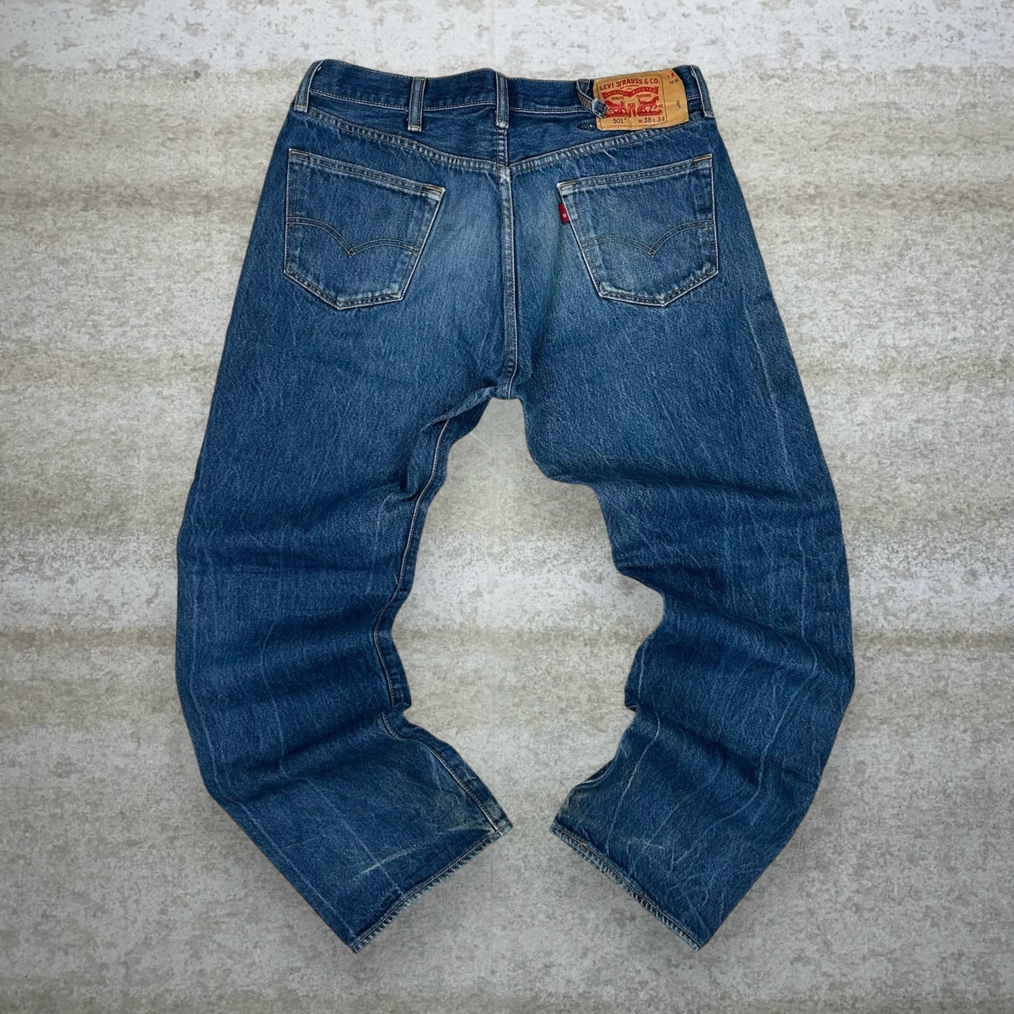 Levis Jeans 501 38x32 Regular Straight Fit Dark Wash Denim Button Fly Red Tab