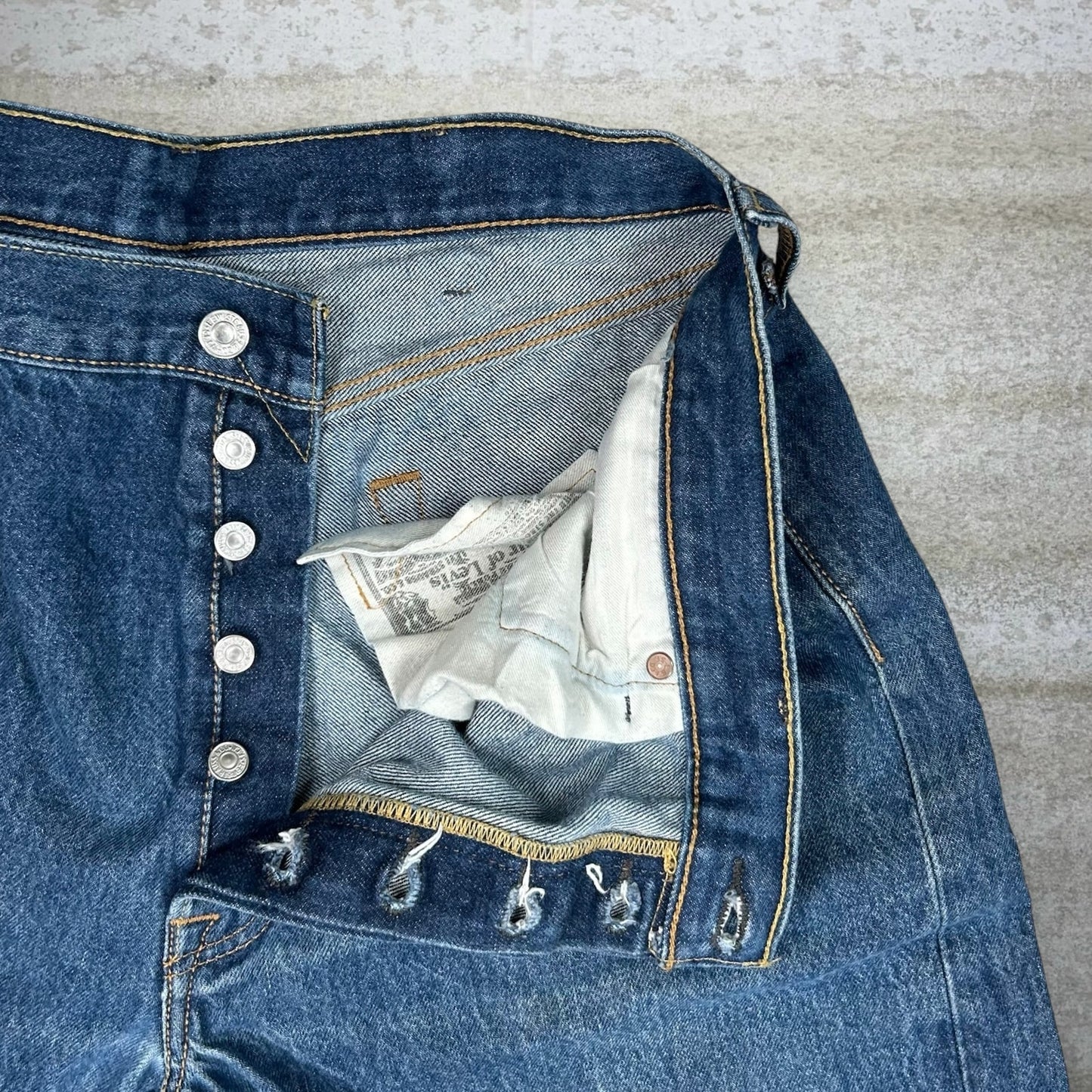 Levis Jeans 501 38x32 Regular Straight Fit Dark Wash Denim Button Fly Red Tab